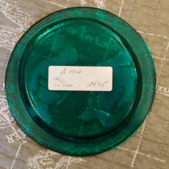 Gallery Hand Crafted Fused Art Glass Plate - Picture 2 of 3